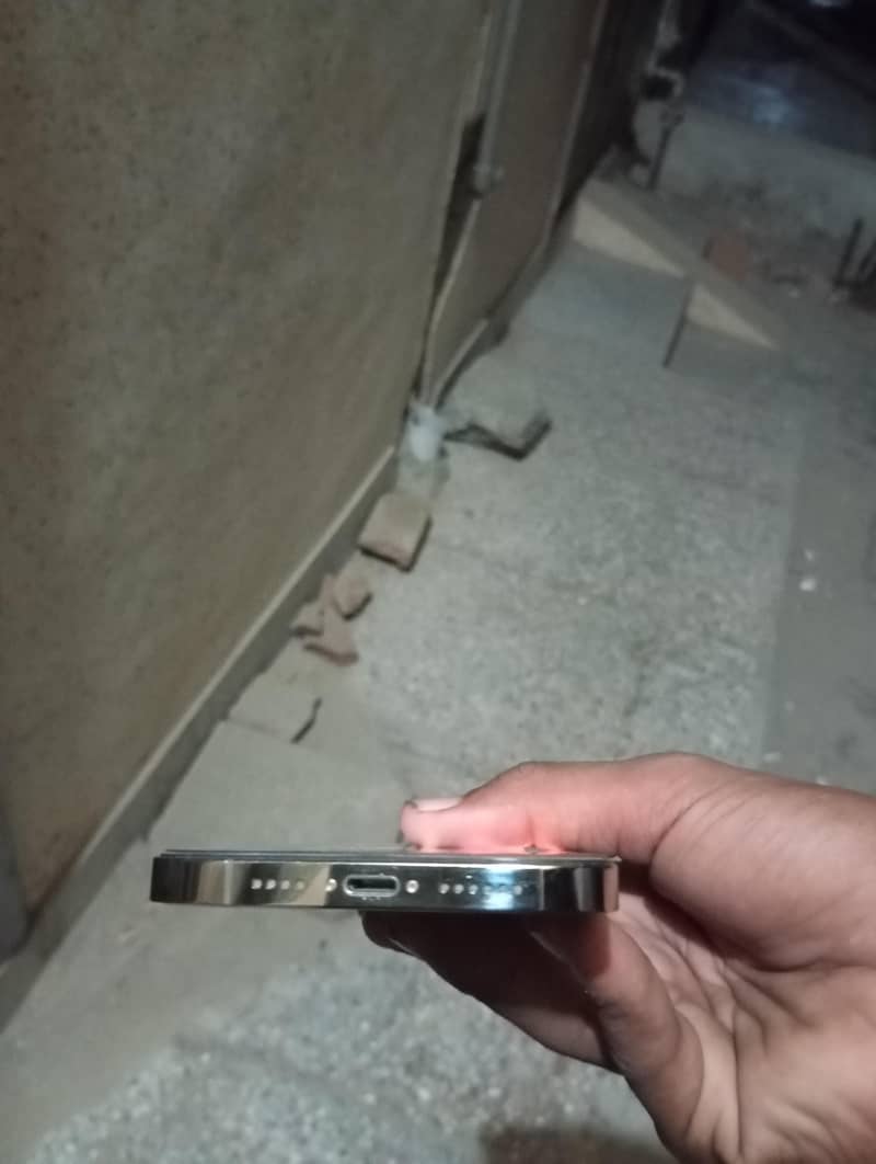 Apple iPhone 12 Pro Max 5