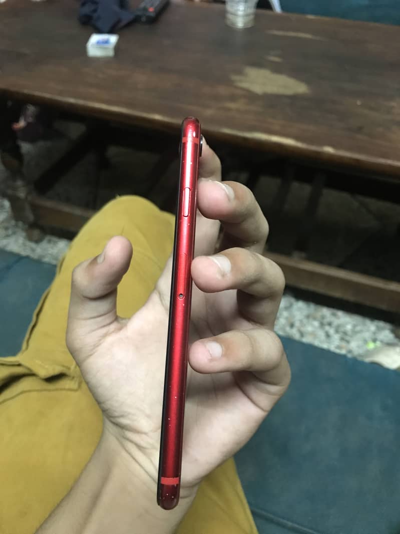 Apple iPhone 8 1