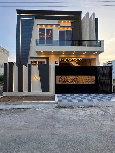 Owner Built Luxury House | Premium Block | Near Main Market | Investor Rate | Emergency Sale