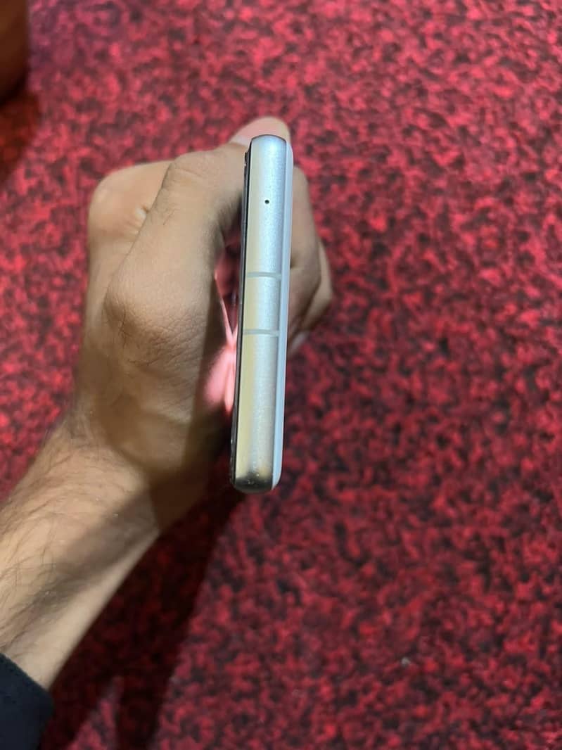 Google Pixel 7a 4