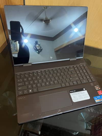 HP ENVY x360 Convertible | Ryzen 5 | 8 GB / 256 GB Samsung SSD | 2GB