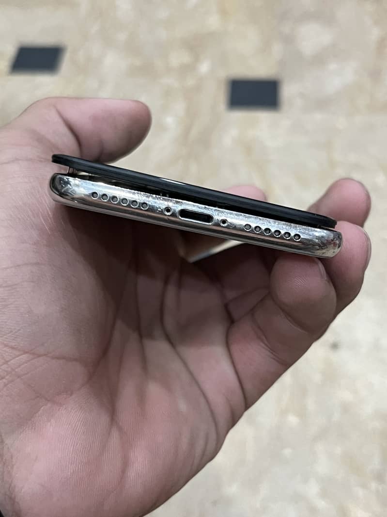 Apple iPhone X 9