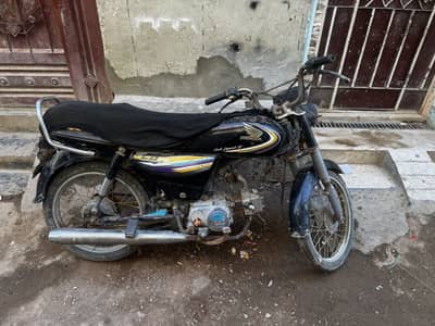 honda CD 70 , model 2015