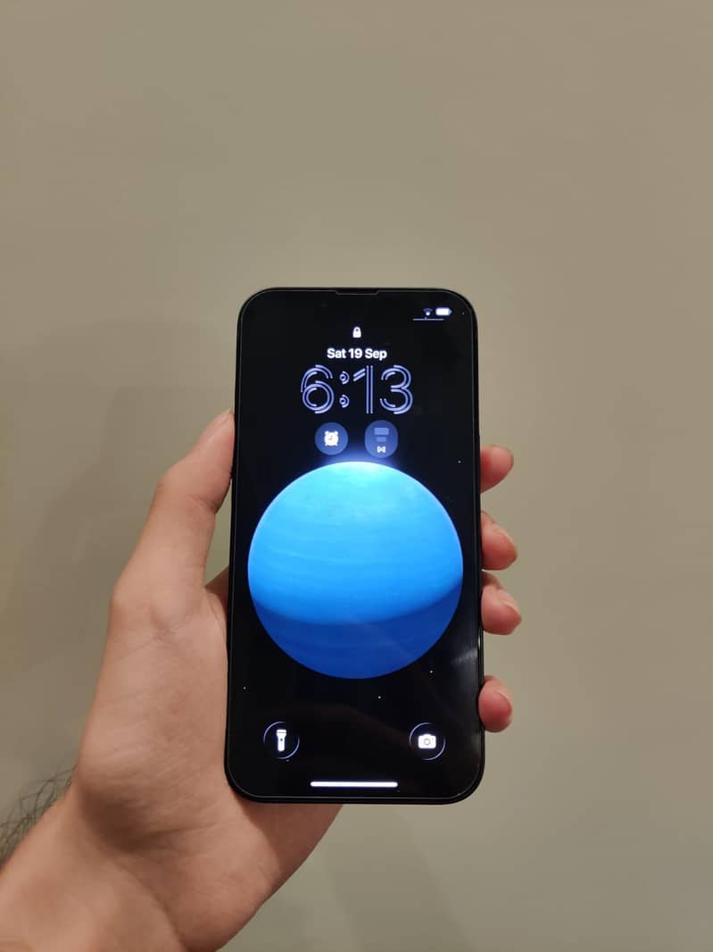 Apple iPhone 14 4