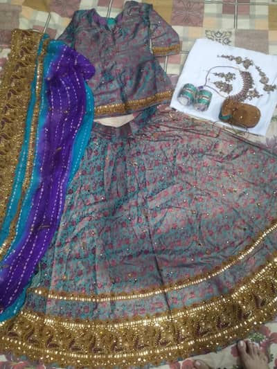 bridal dress with complete jewelry and accessories