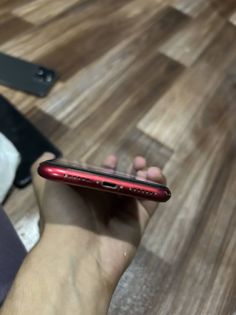 Apple iPhone 11 3