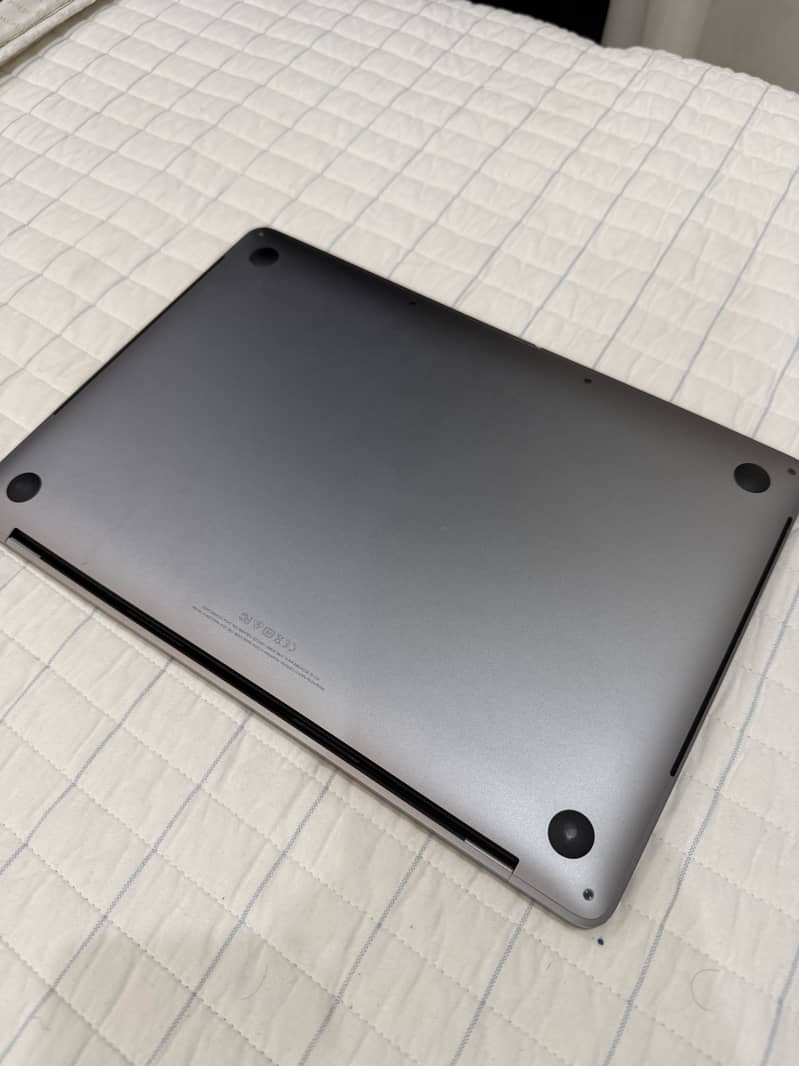 Macbook pro 1