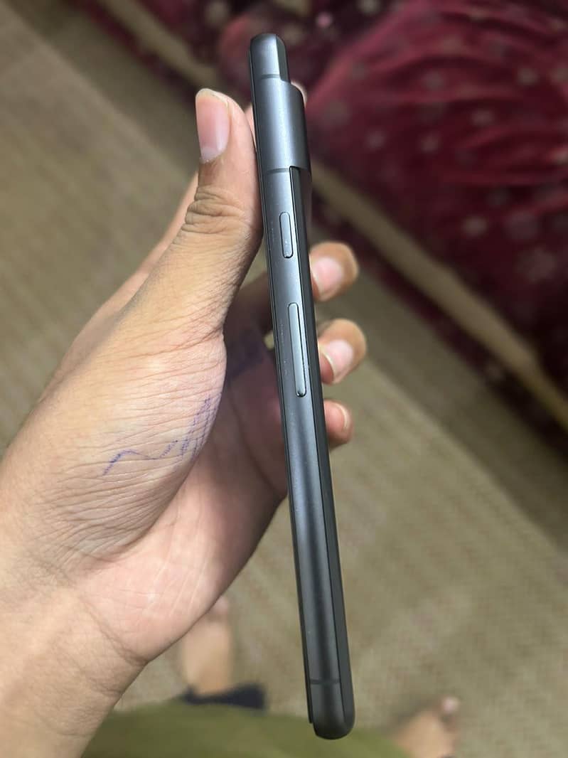 Google Pixel 7 waterpack scratchless 4