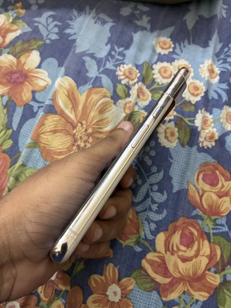 Google Pixel 8 Pro 3