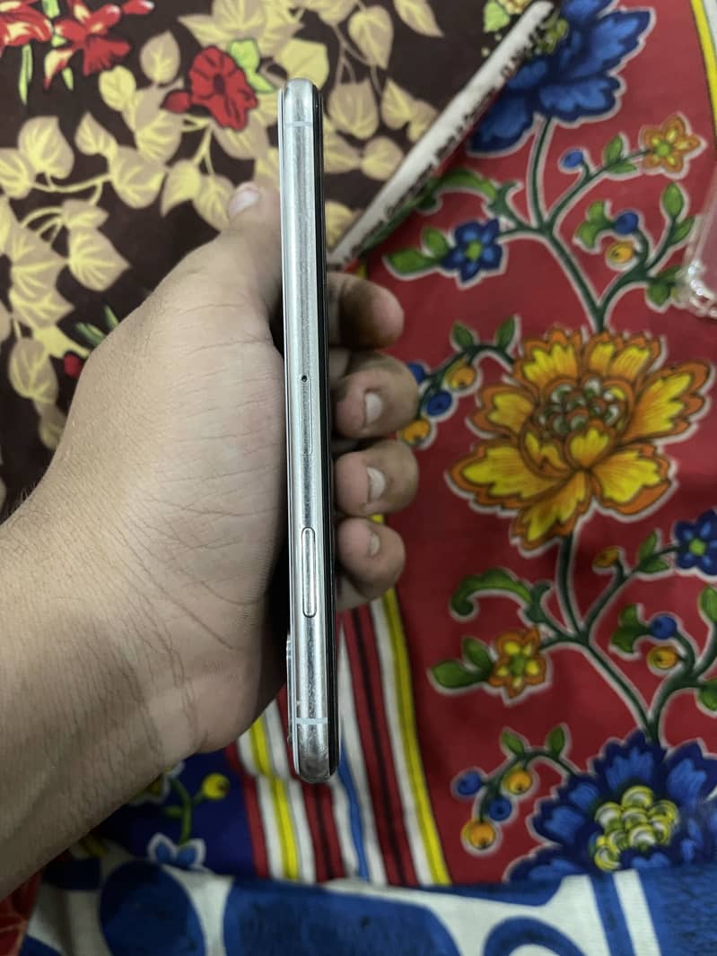Apple iPhone X 2