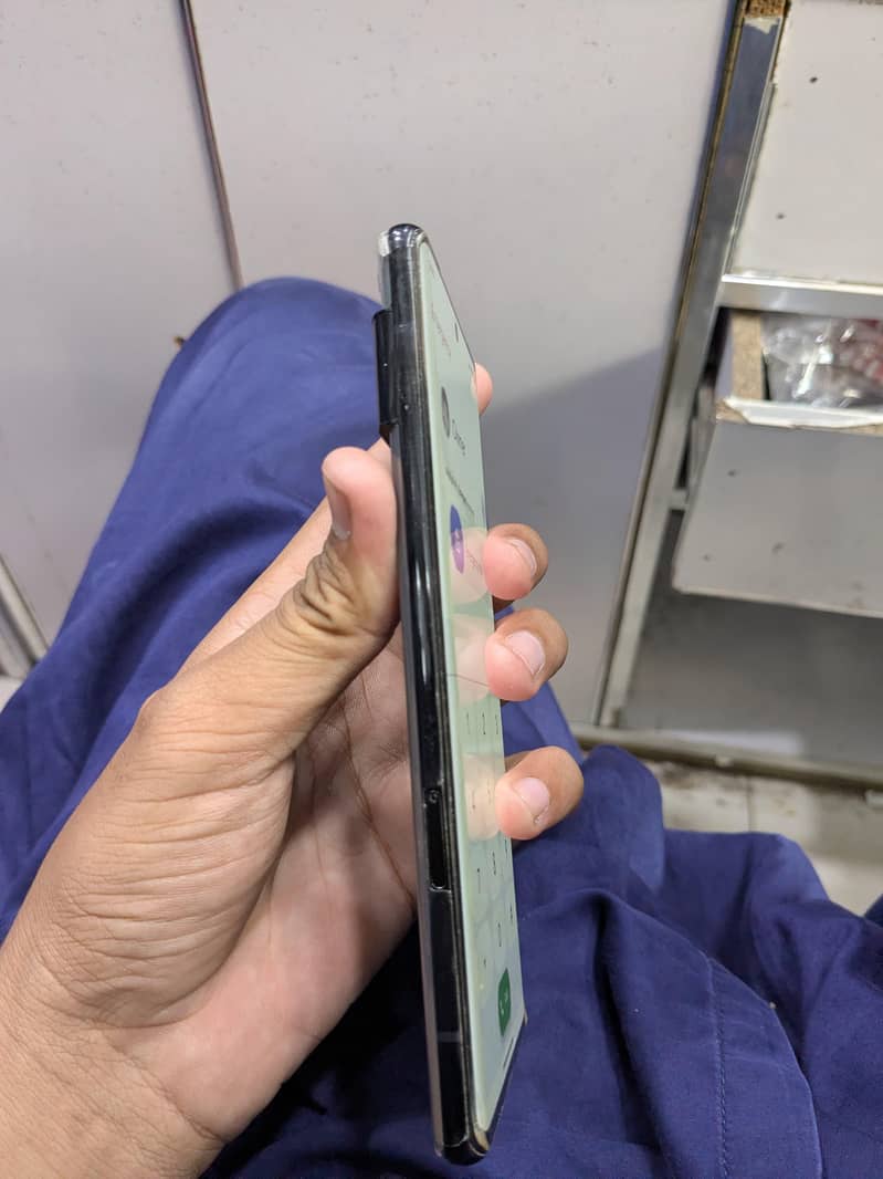 Google Pixel 8 Pro 3