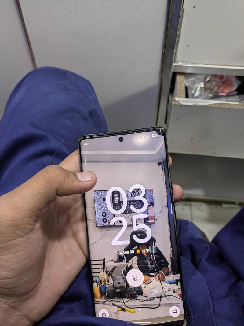 Google Pixel 8 Pro 5