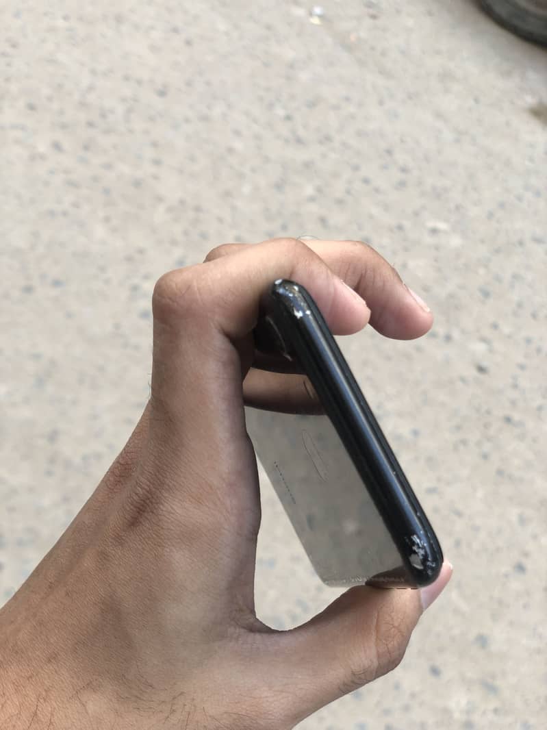 Apple iPhone 7 4