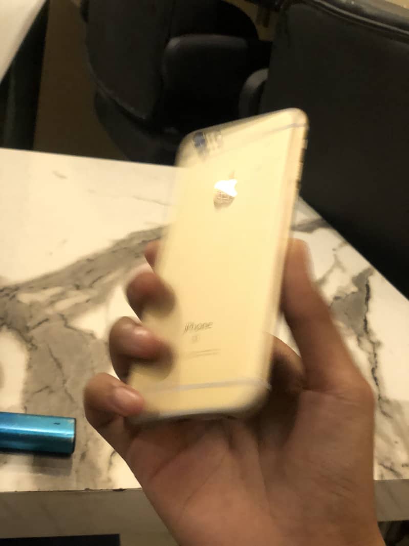 Apple iPhone 6 Plus 1