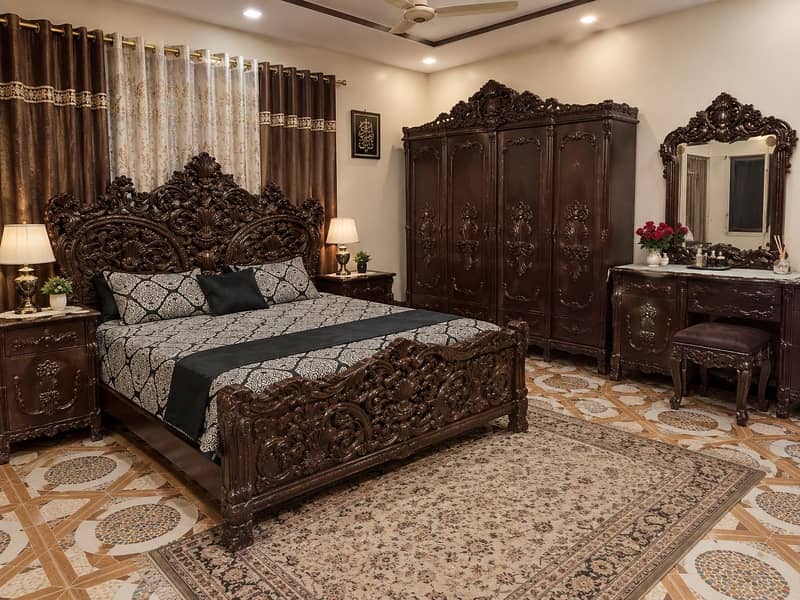 Luxry Solid Wooden Bed set 0