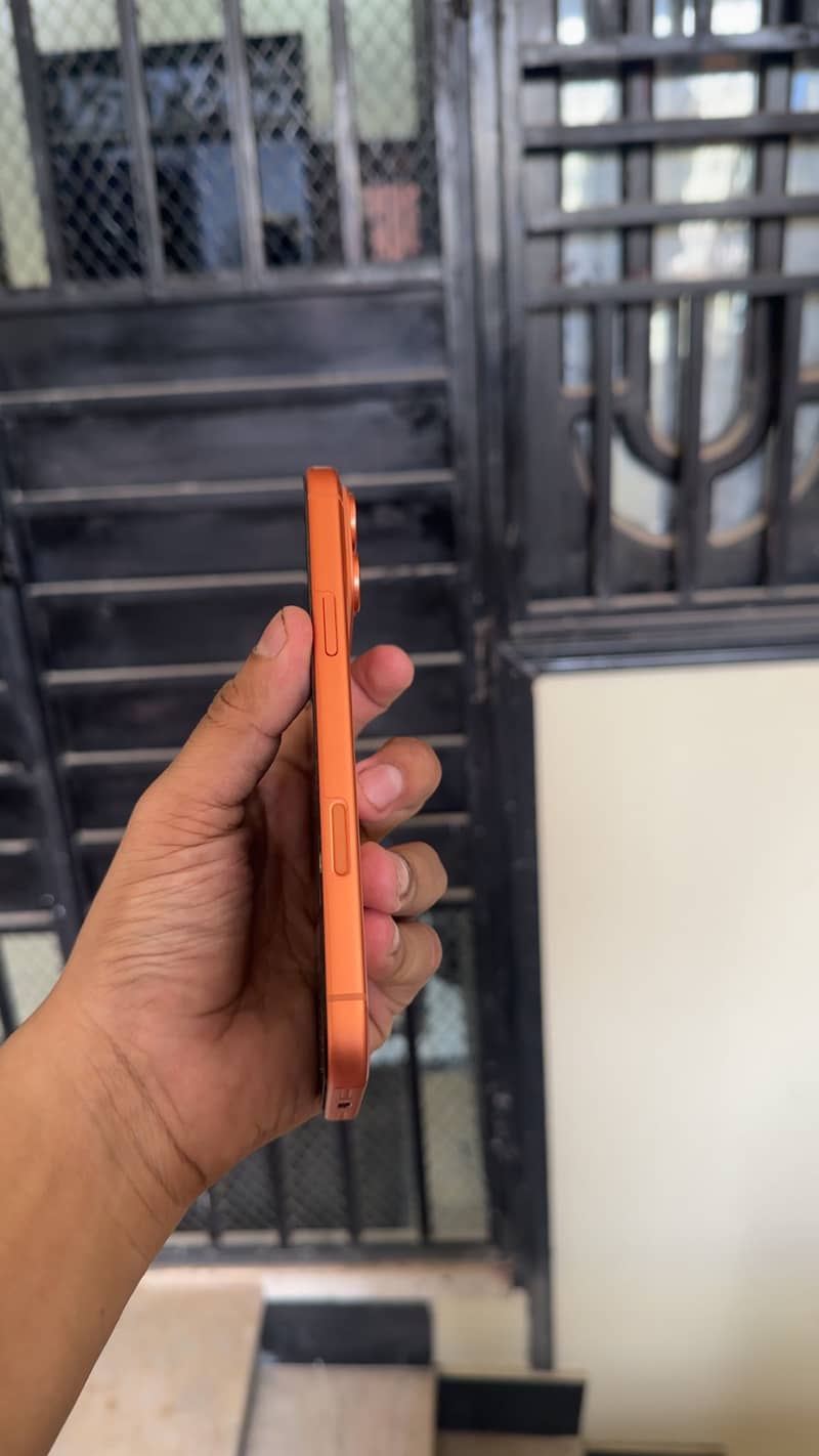 Apple iPhone 17 Pro Max 1