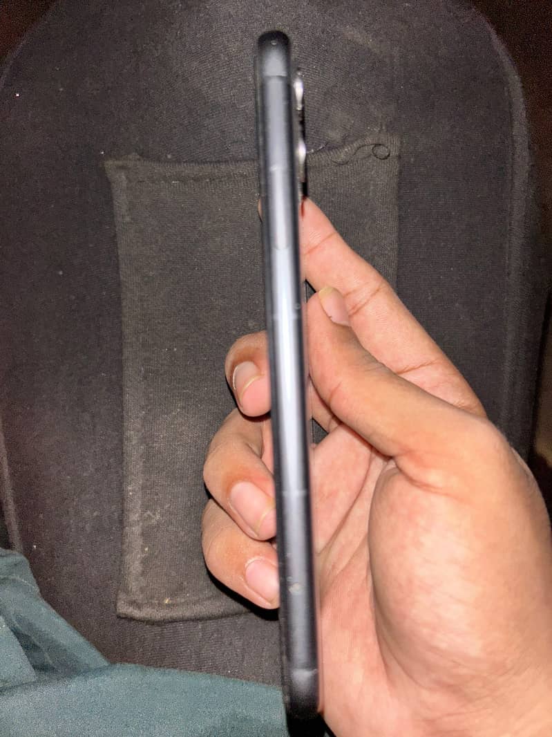 Apple iPhone 11 2