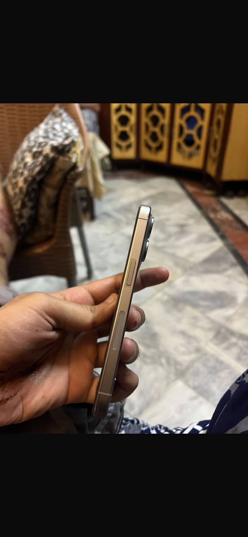 Apple iPhone 15 Pro 1