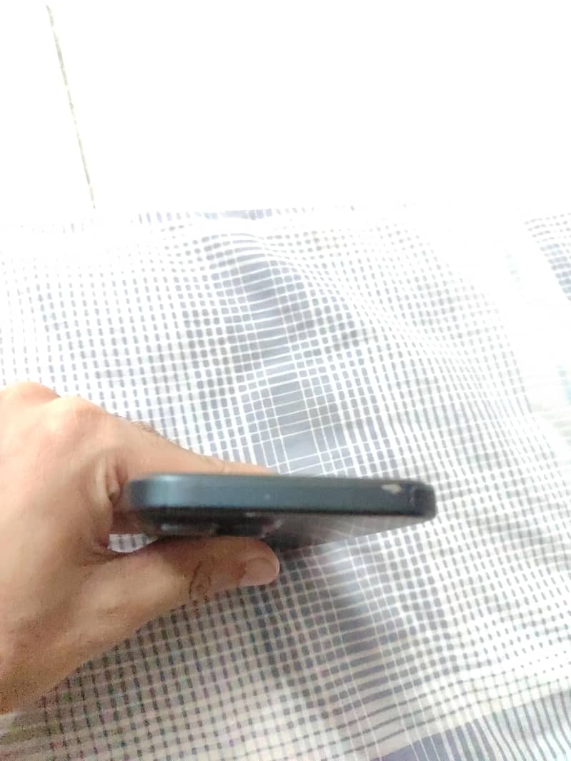 Apple iPhone 15 2