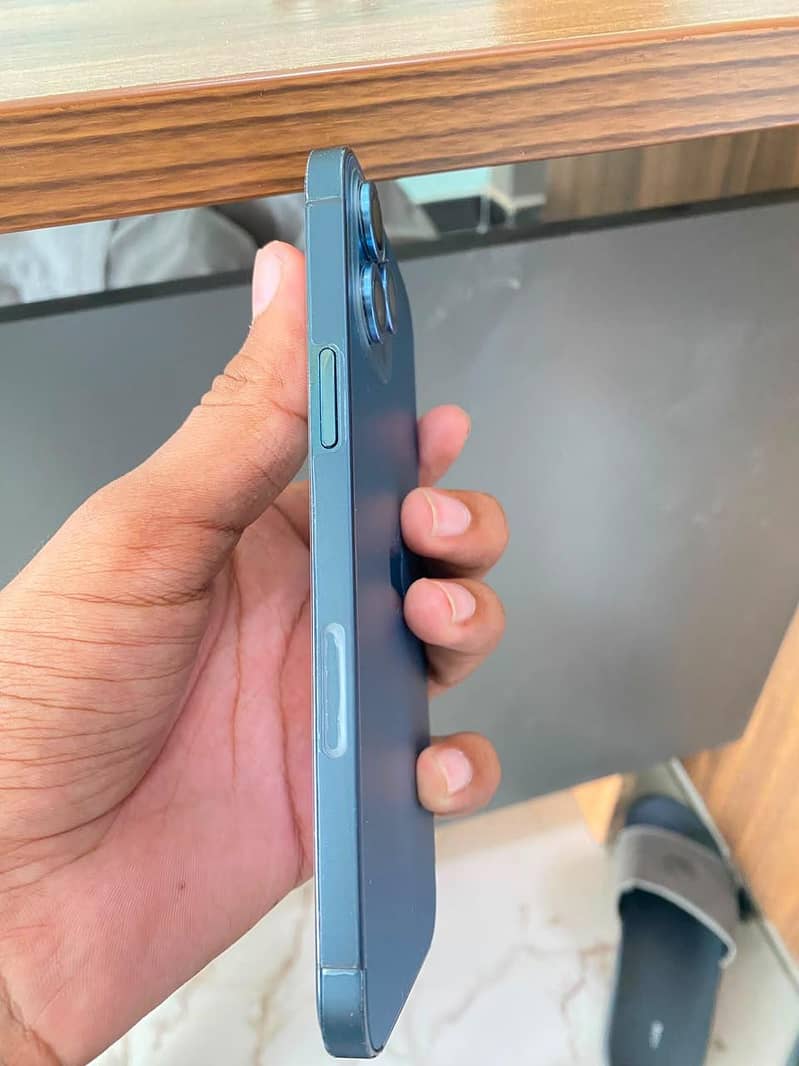 Apple iPhone 12 Pro Max 3