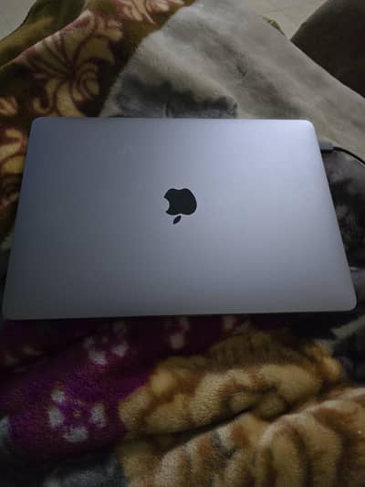 MacBook Pro 13' Inches 2019 Model