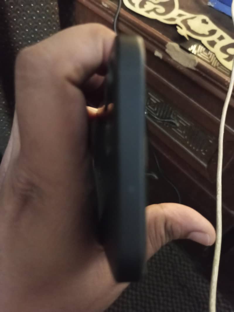Apple iPhone 12 3