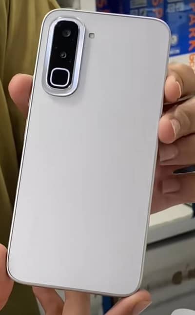 Infinix Hot 70l