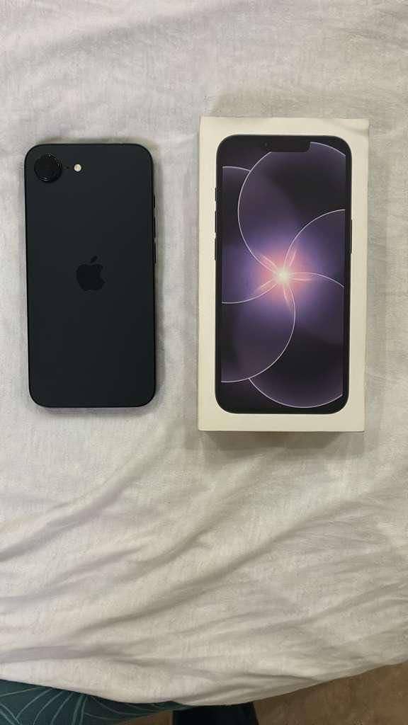 Apple iPhone 17e 0