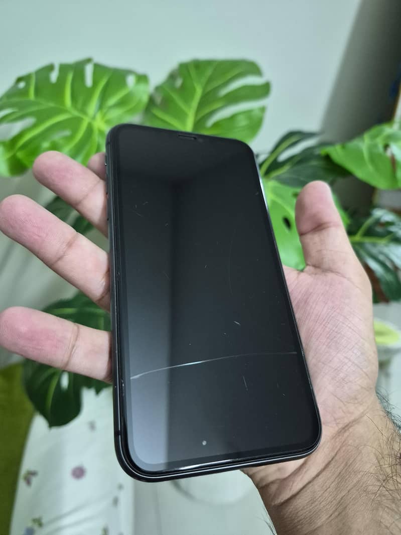 Apple iPhone 11 3