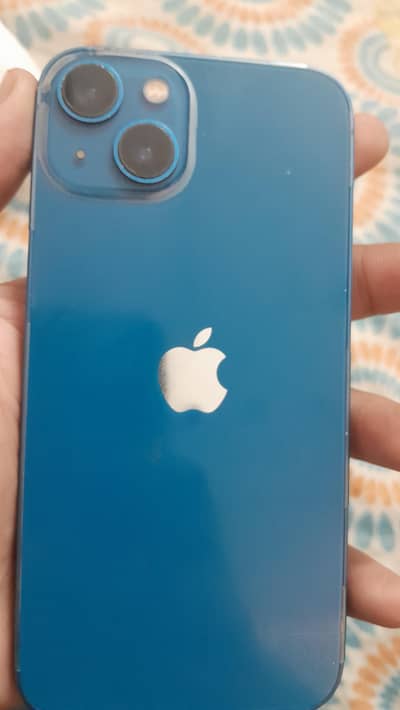 Apple iPhone 13