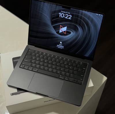 Apple MacBook M3 Pro