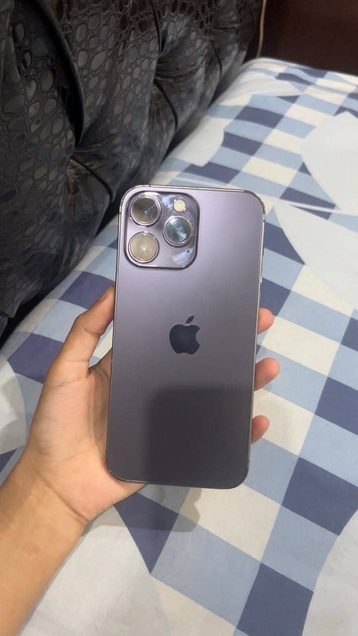 Apple iPhone 14 Pro Max 1