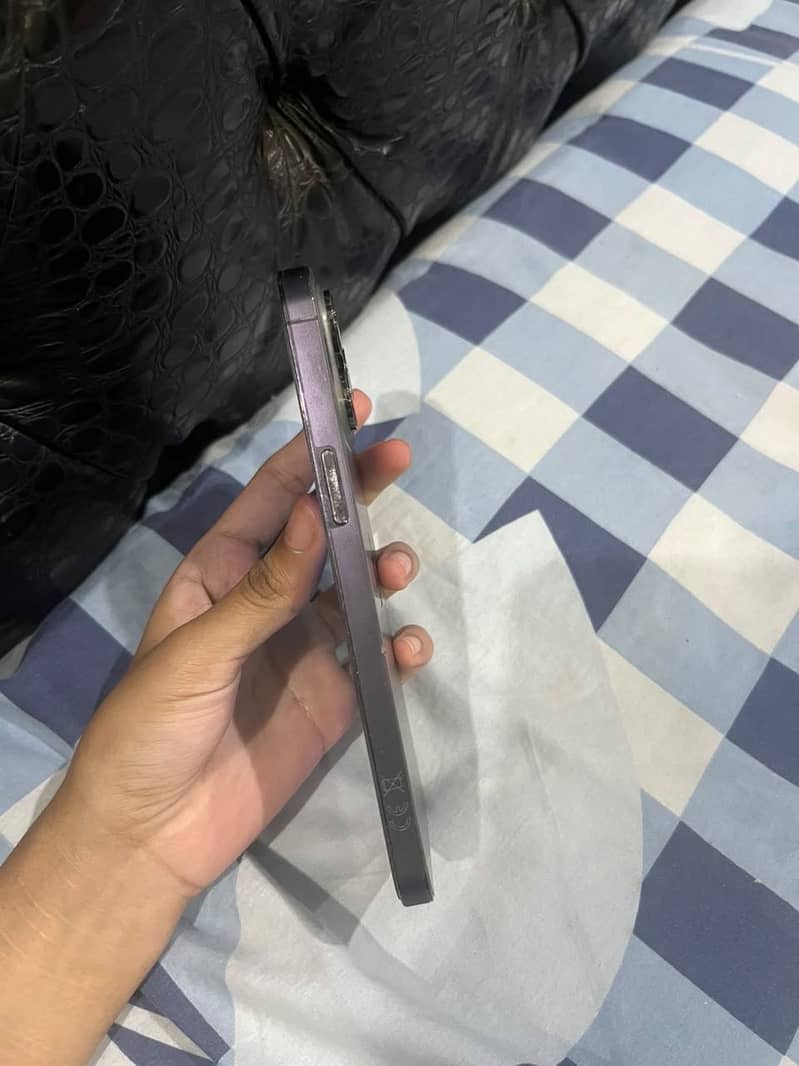 Apple iPhone 14 Pro Max 4