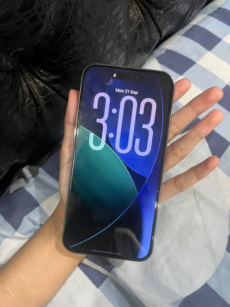 Apple iPhone 14 Pro Max 6