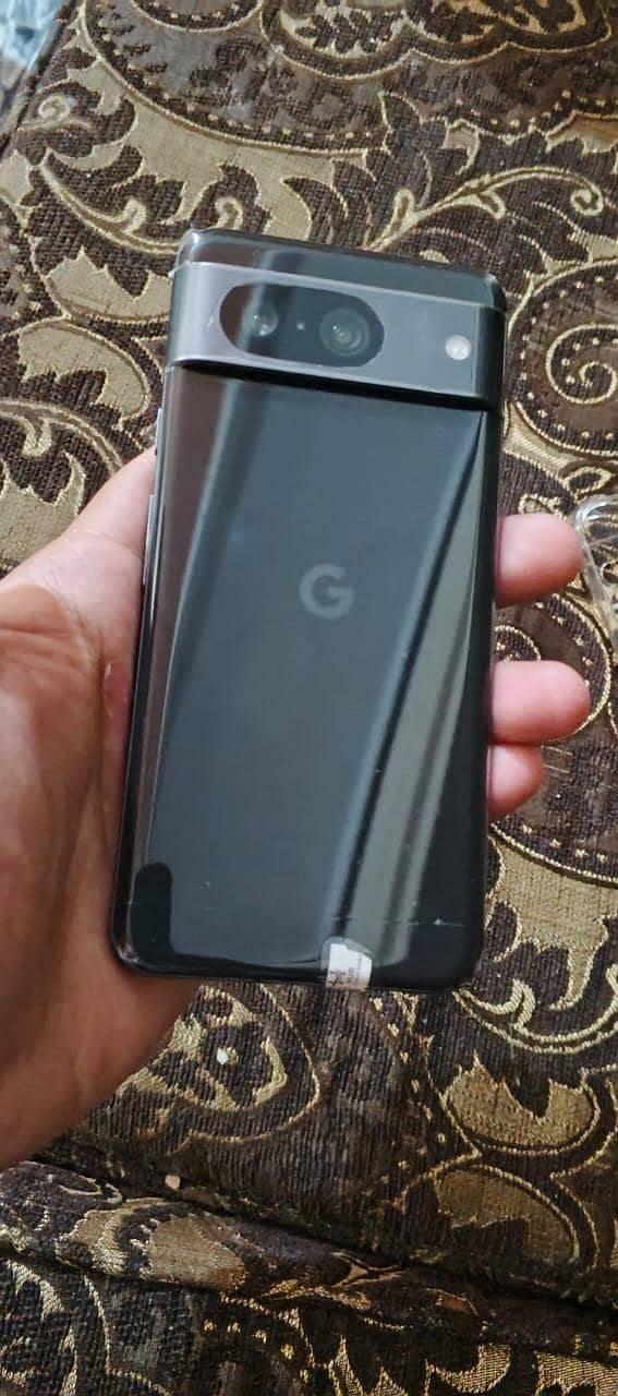 Google Pixel 8 1