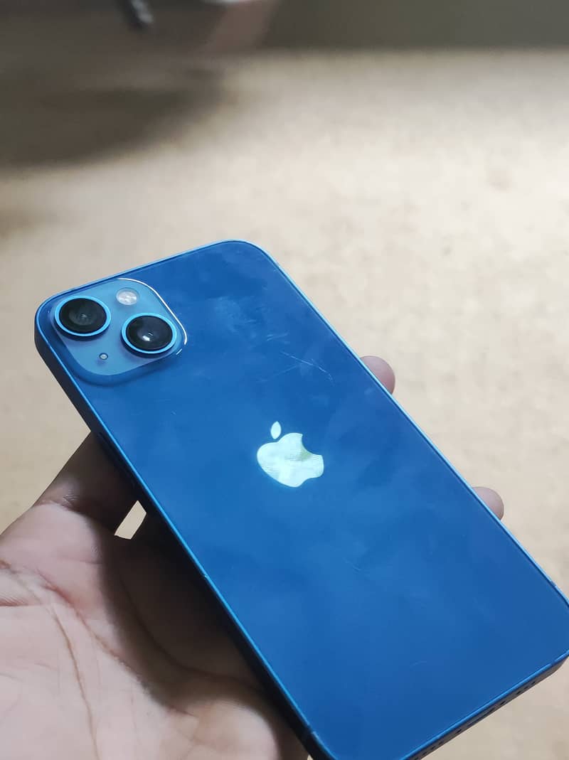 Apple iPhone 13 3