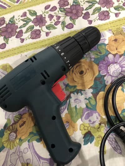 Screw driver plus Drill machine 10/10