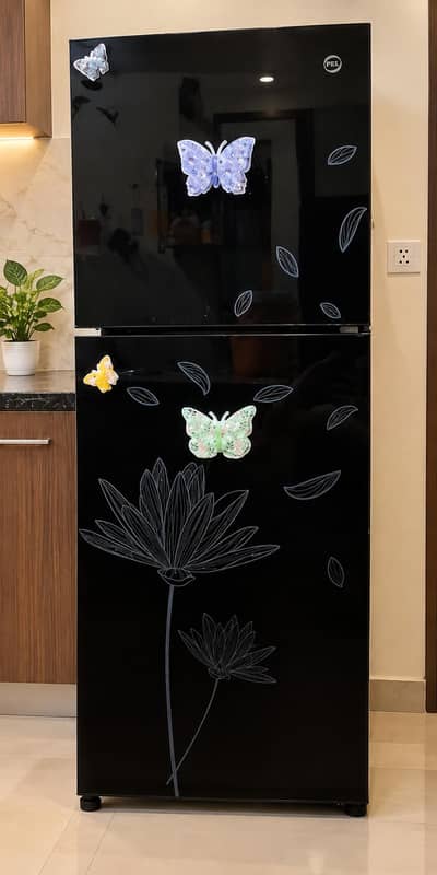 Glass door pel fridge small size Best Geneine condition
