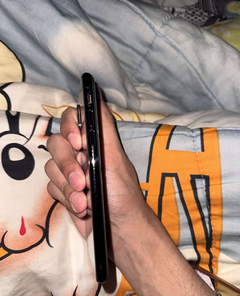 Apple iPhone XS 1