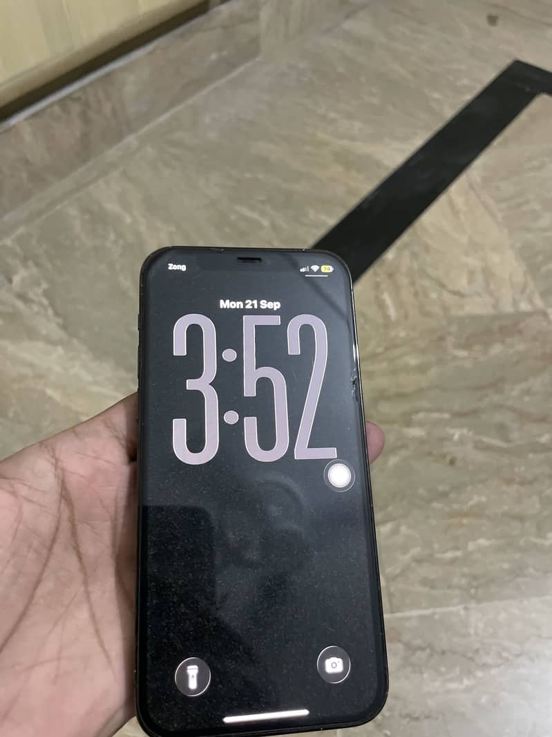 Apple iPhone 12 Pro 1