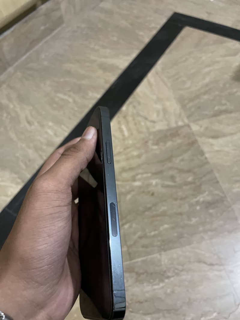 Apple iPhone 12 Pro 3
