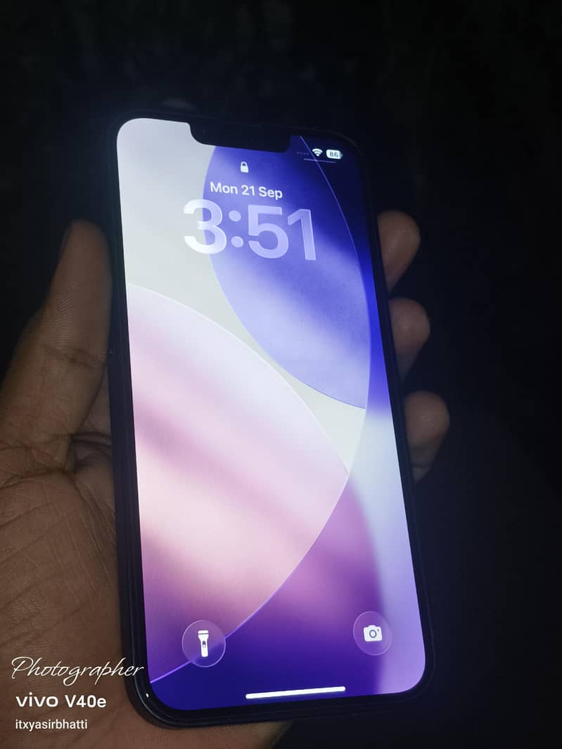 Apple iPhone 13 3