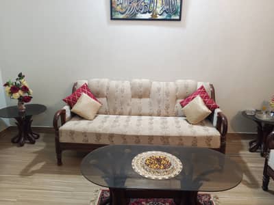 Premium Used Sheesham Wood Sofa Set | 3+1+1 Seater + 3 Tables