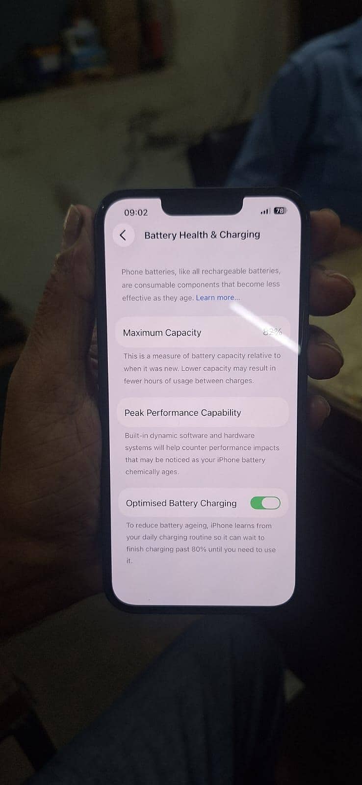Apple iPhone 13 4