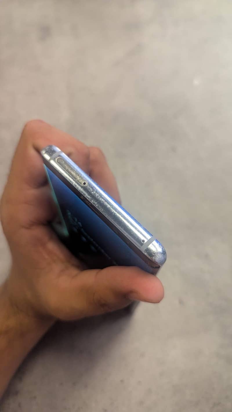 Samsung Mobile Note 8 3