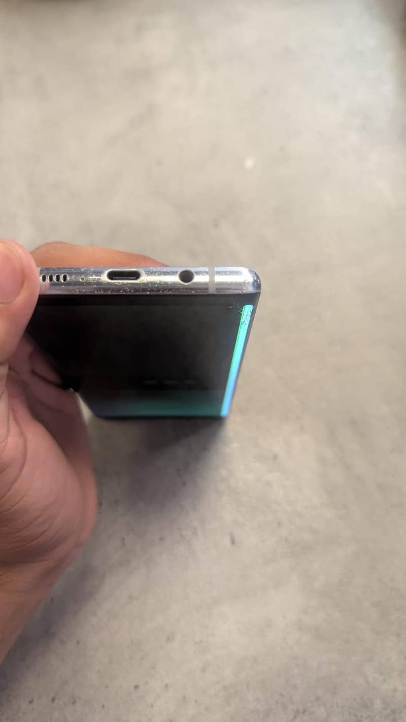 Samsung Mobile Note 8 6