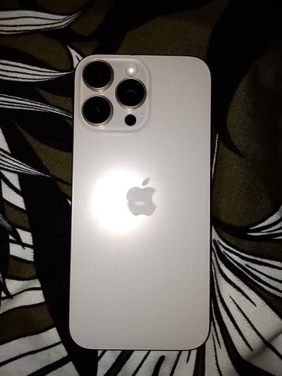 Apple iPhone 16 Pro Max jv