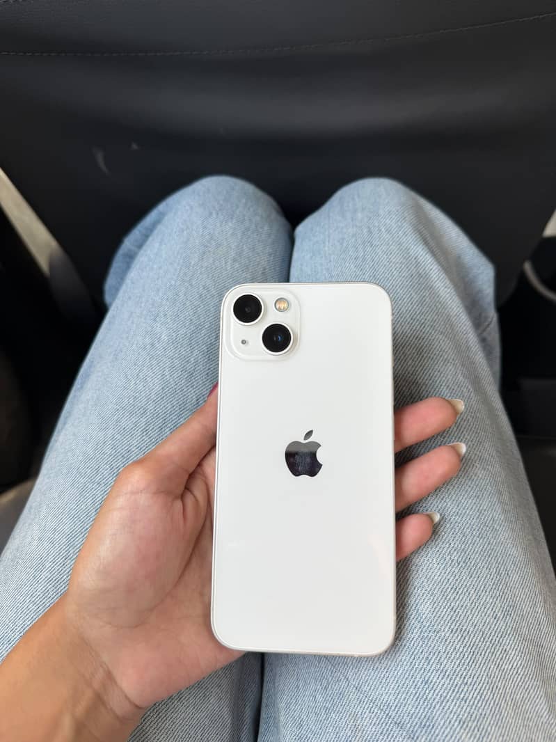 Apple iPhone 13 0