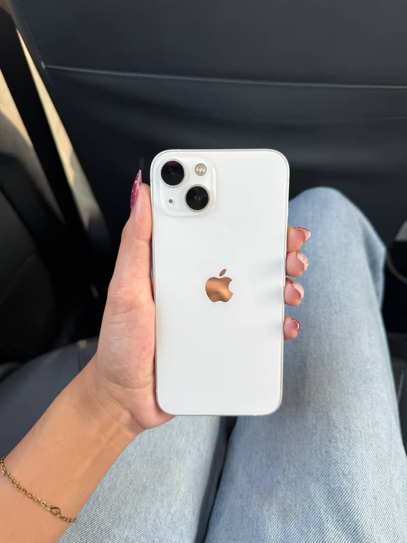 Apple iPhone 13 5