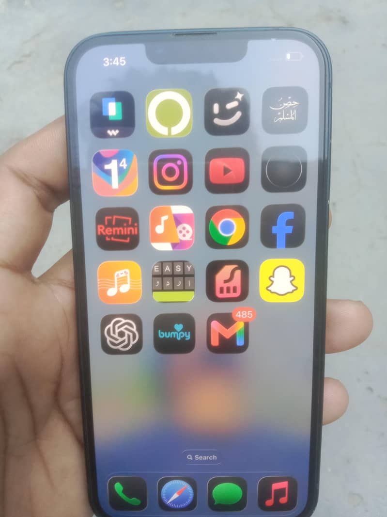 Apple iPhone 13 5